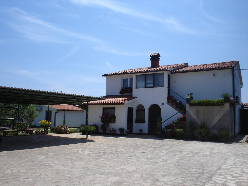 Nella Apartments Šišan Zimmer foto