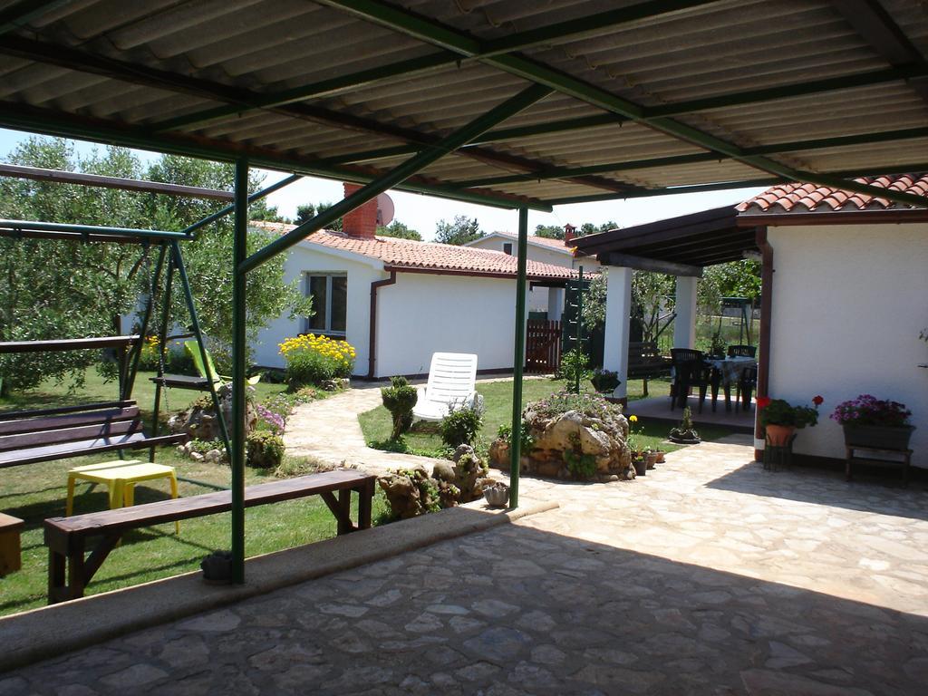 Nella Apartments Šišan Zimmer foto