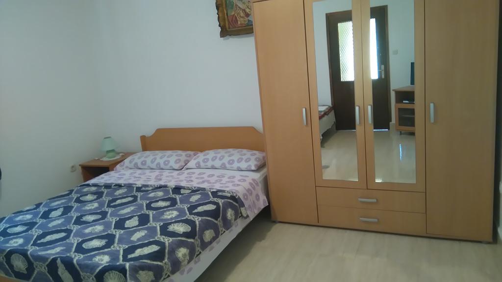Nella Apartments Šišan Exterior foto