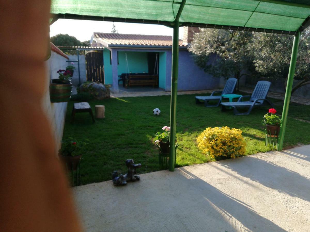 Nella Apartments Šišan Exterior foto